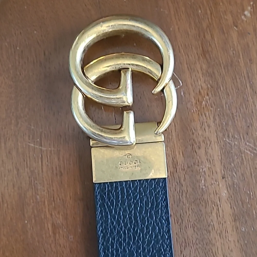 Gucci Black Belt with Gold Buckle - Picture 10 of 11